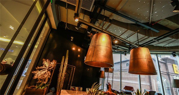 野兽花园咖啡馆